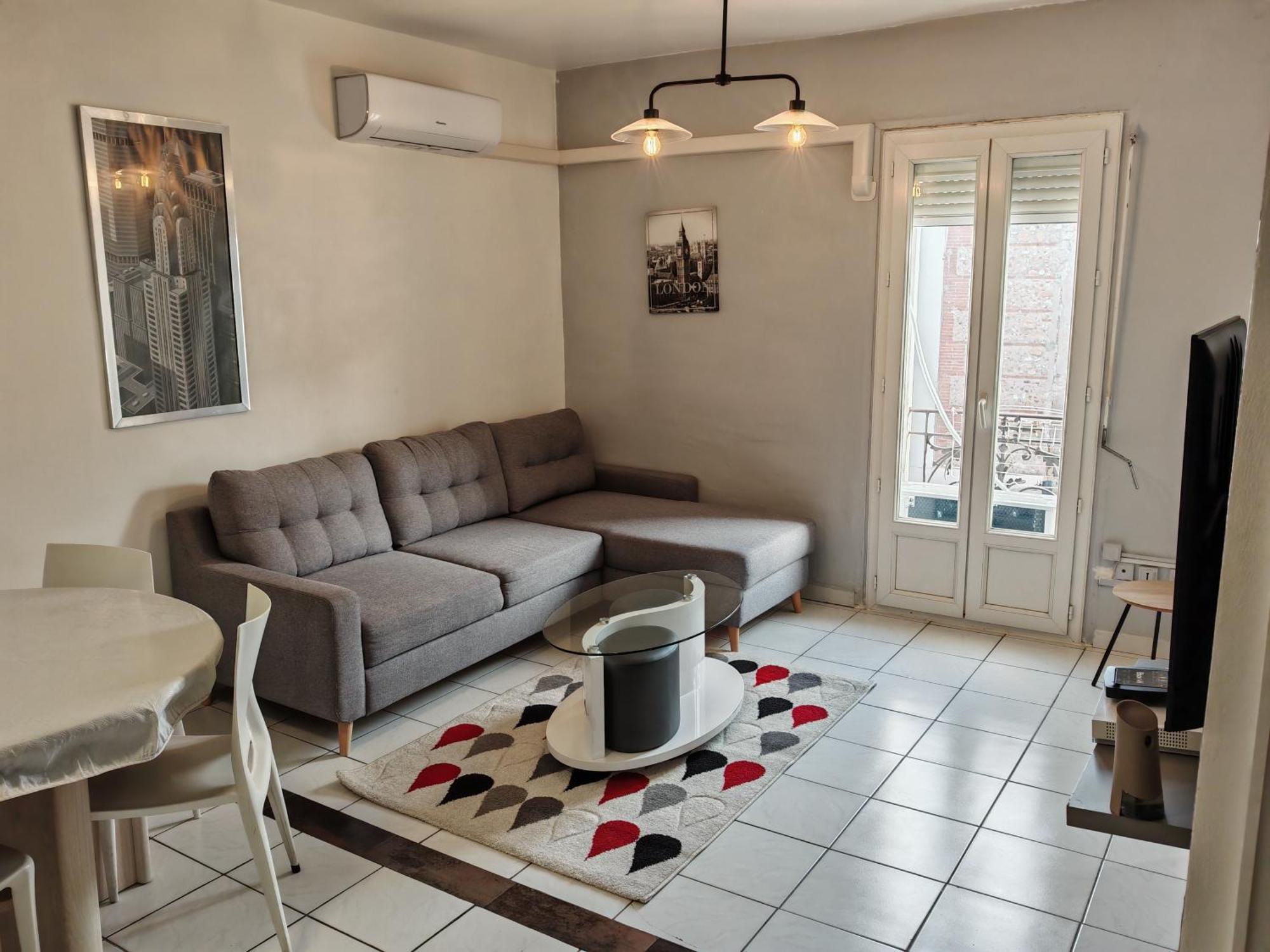 F1 200 Metre De La Gare Apartman Perpignan Kültér fotó